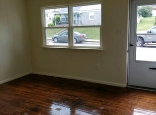 383 E Maple St, Dallastown, PA 17313