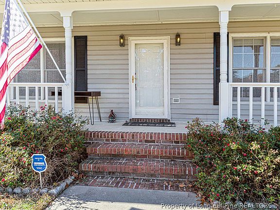 4th image of 2090 Baywater Dr