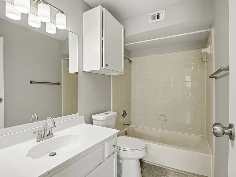 7719 Cambridge St #7719 — Photo 7