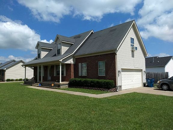 3rd image of 571 Oak Grove Blvd
