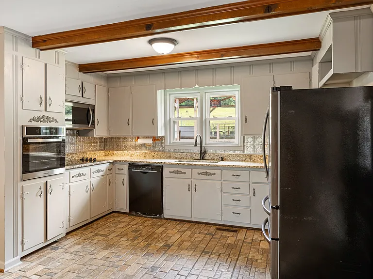 2541 Mooresville Hwy — Photo 13