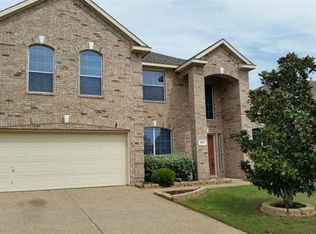 209 Forestridge Dr, Mansfield, TX 76063