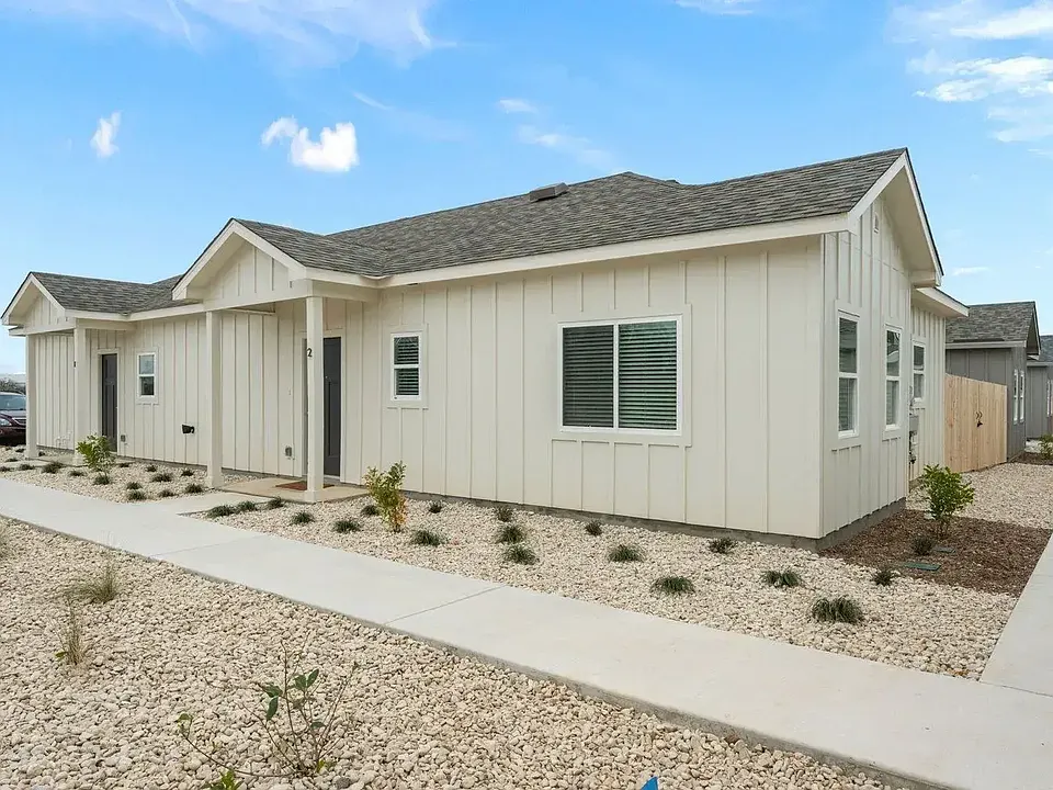 North Creek Cottages