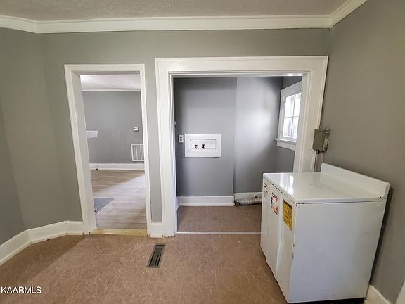 5th image of 2705 Lay Ave