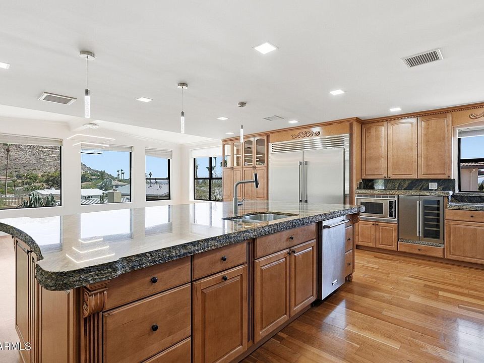 1st image of 2221 E VISTA Avenue