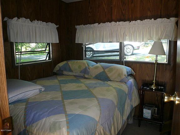 5th image of 104 Heron Cir