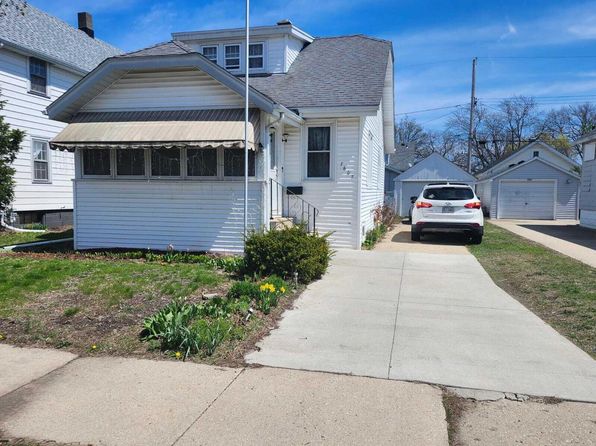 7607 15th AVENUE, Kenosha, WI 53143