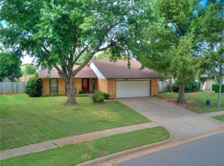 609 Country Side Trl, Edmond, OK 73012