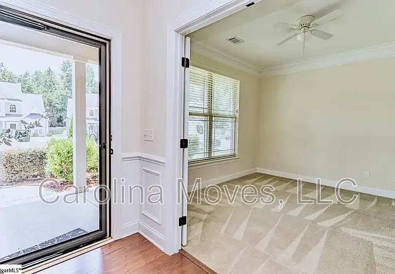 4 Cedarhill Ct — Photo 3