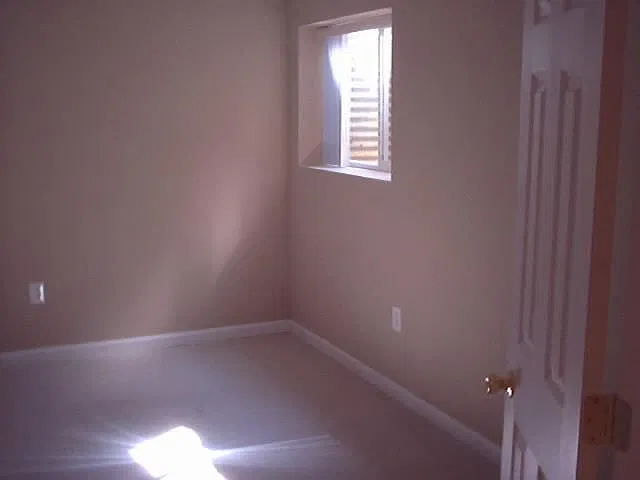 2 bed, 1350 sqft, $975 — Photo 2