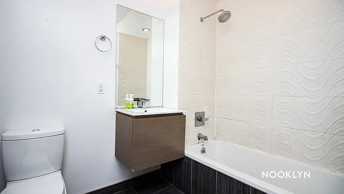 Rented by Nooklyn NYC LLC | media 21