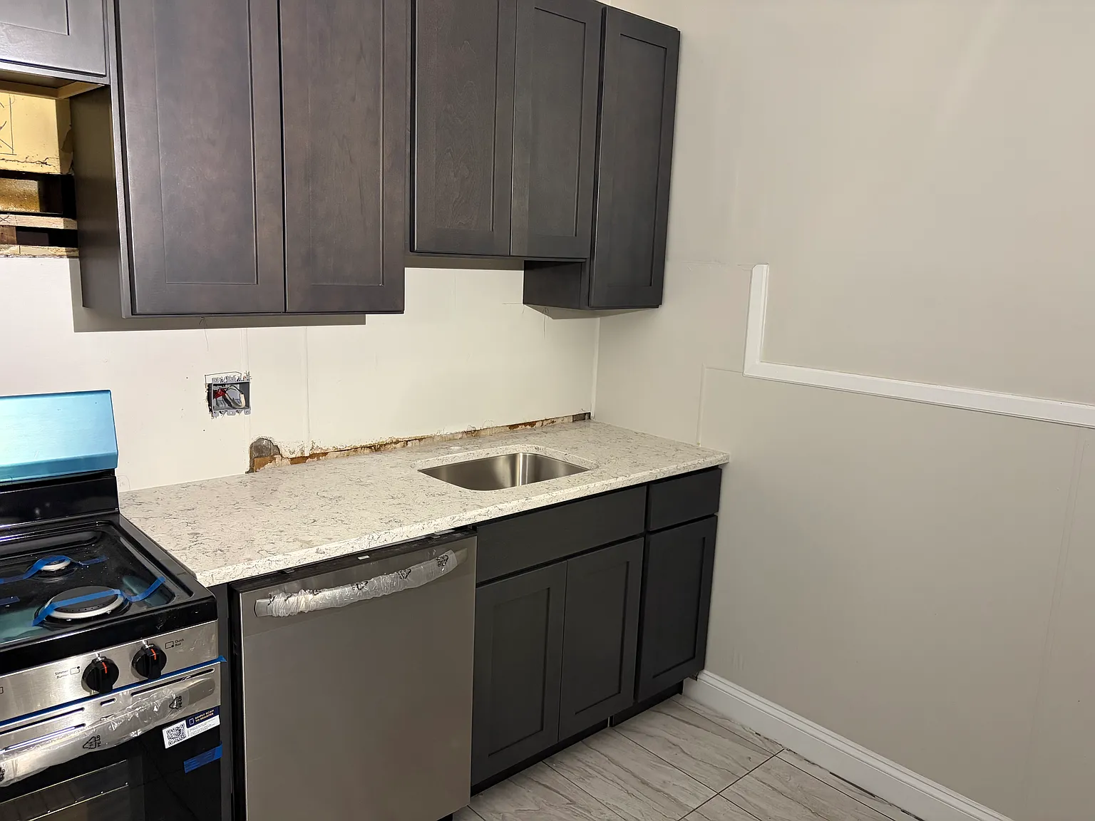 2 bed, 1000 sqft, $1,600 — Photo 4