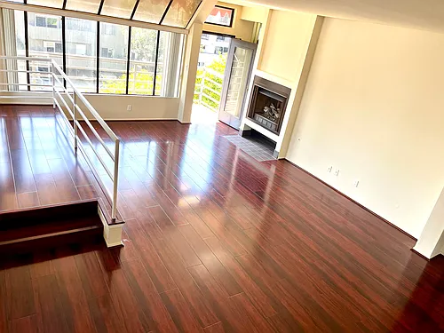 1360 S Beverly Glen Blvd #501 Photo 1