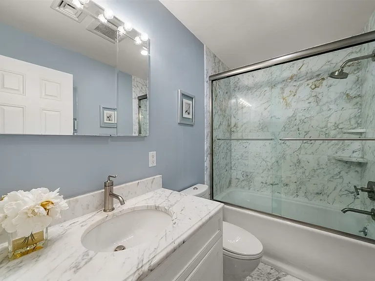 349 Marlborough St #1 — Photo 19