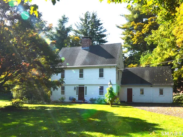 11 Judson Avenue, Woodbury, CT 06798
