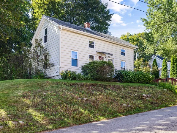11 Prospect St, Spencer, MA 01562