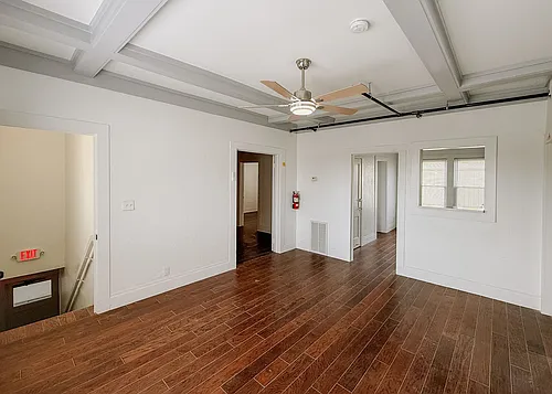 1120NW Photo 1