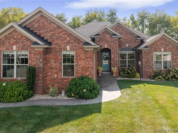 2909 Boulder Ridge Drive, Jeffersonville, IN 47130