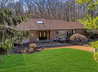 3 Waterford Way, Syosset, NY 11791