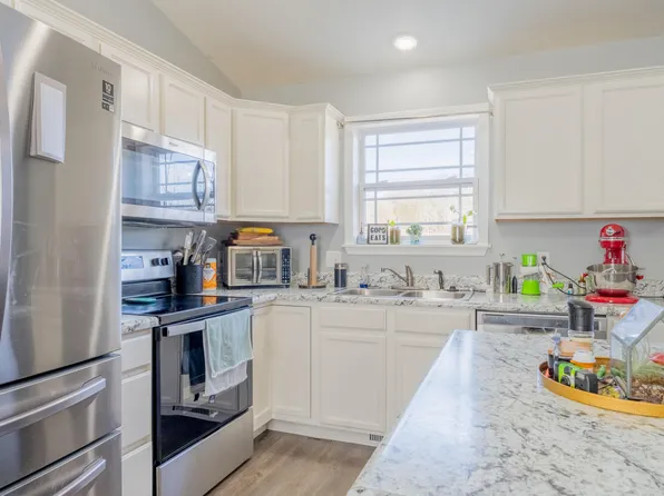 182 Whispering Meadows Parkway, Branson, MO 65616