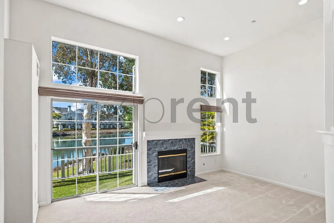 3 bed, 2.5 bath, 1610 sqft, $6,175 — Photo 1