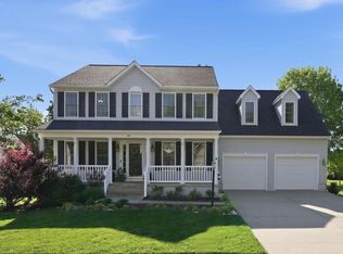 59 Country Manor Dr, Fredericksburg, VA 22406