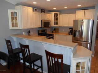 1834 Pine Ridge Dr, Manistee, MI 49660