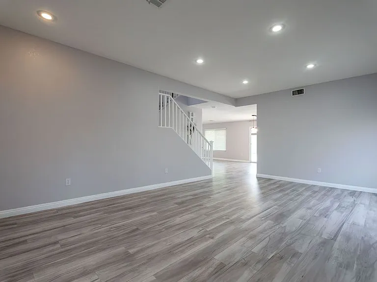 1109 Devon Downs Ave — Photo 4