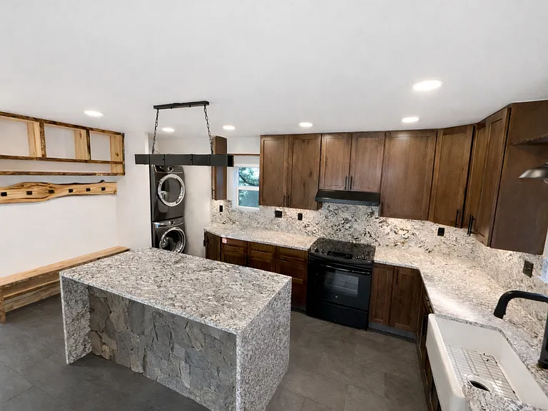 231 Rosebud Rd #A — Photo 6
