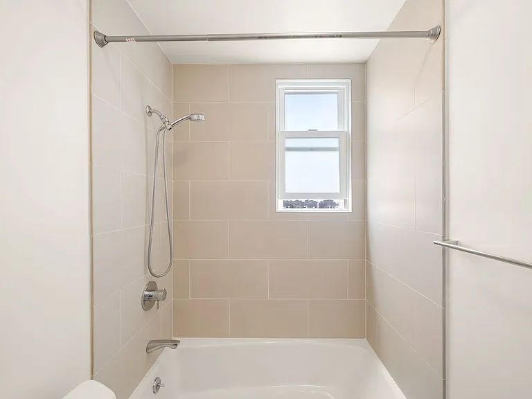 4441 Balboa St #2 — Photo 24