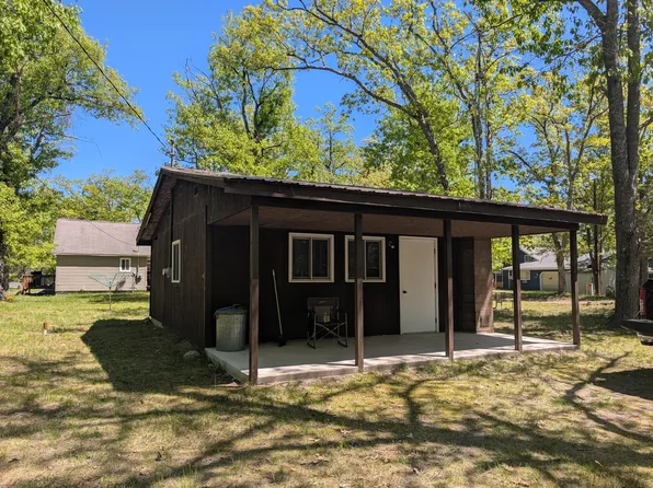 8116 Wolverine Trl, Atlanta, MI 49709