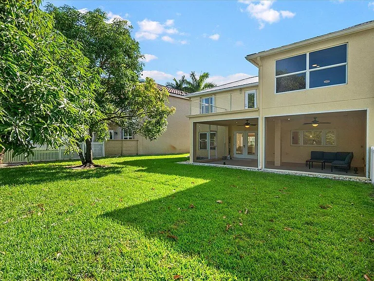 2447 Country Golf Dr — Photo 22