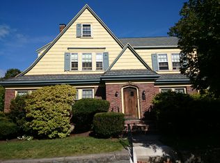 2 Porter Ter, West Roxbury, MA 02132