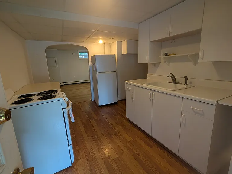 542 Worcester St #1A — Photo 2