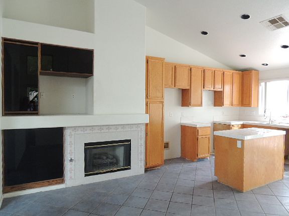 4th image of 6024 Shadow Oak Dr