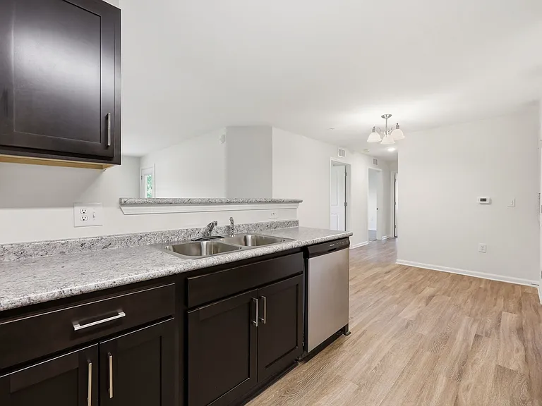 Oak Terrace — Photo 13