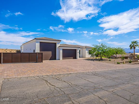 2nd image of 3820 Canyon Cove Dr