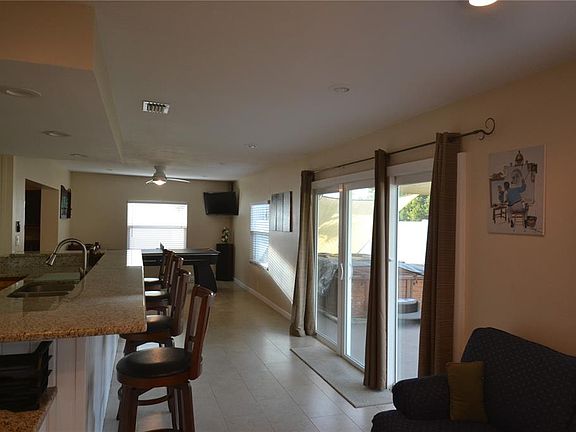 2nd image of 3276 Buckhorn Dr #3276