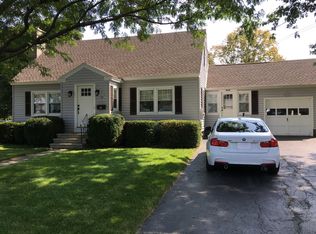 32 Birch Grove Dr, Pittsfield, MA 01201