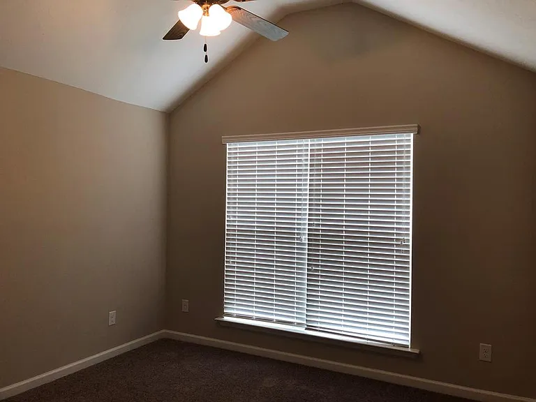 5029 Copse Dr — Photo 15