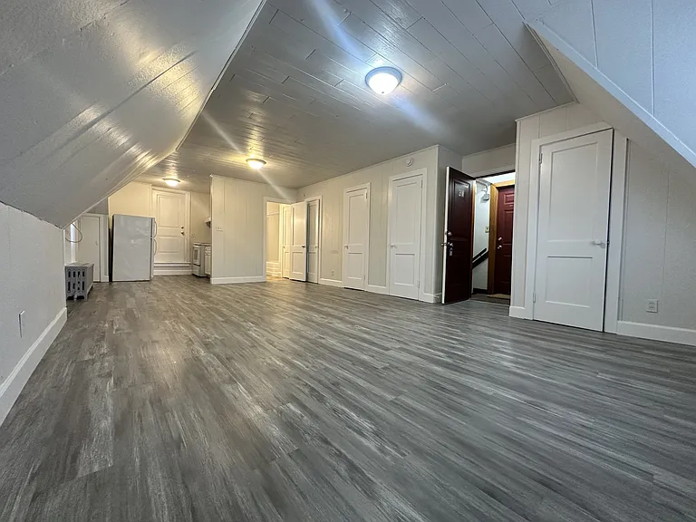 823 Church St — Photo 3