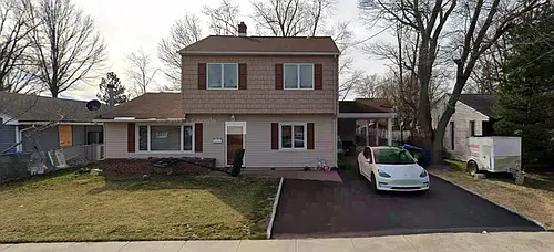 36 Cambridge Rd Photo 1