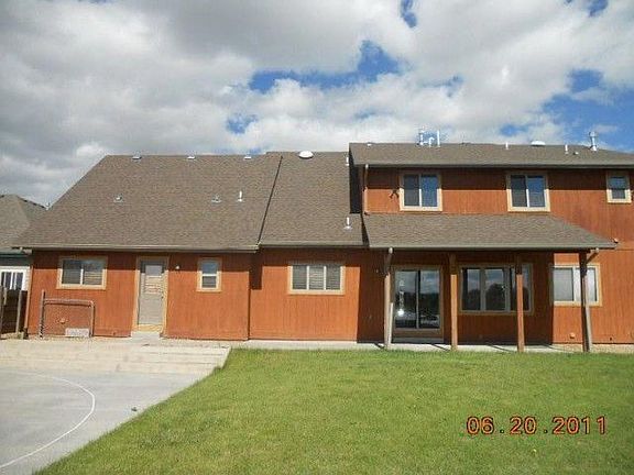 4th image of 564 Lakewood Ct