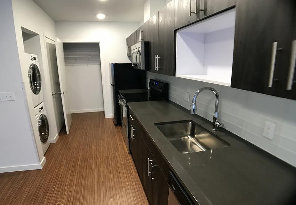 1st image of 1823 18th Ave Unit 206