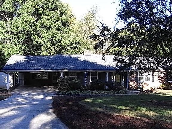 3rd image of 124 Melbourne Ln
