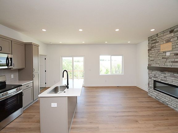 4th image of 14802-14804 Bruning St #14802