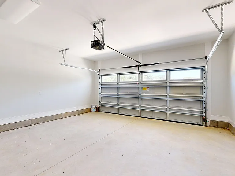 3323 School View Dr — Photo 1