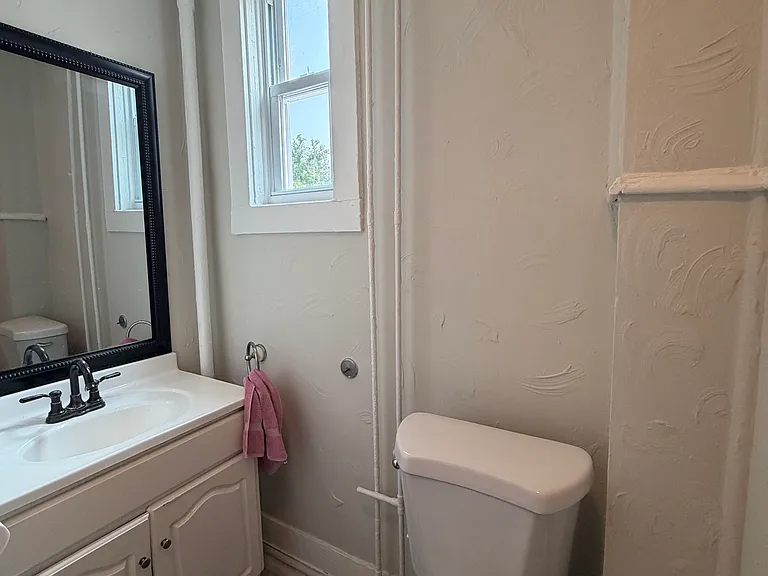 20 Middleton Ave #1 — Photo 13
