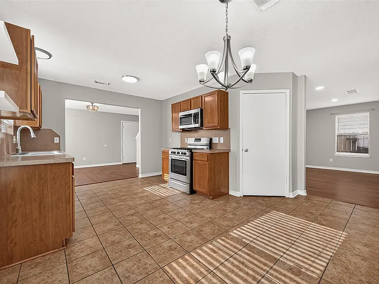 19210 Moss Meadow Ln — Photo 14
