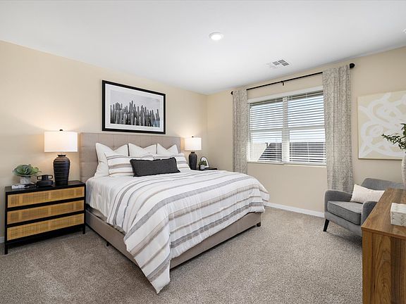 PHX_Allure-Vista-Reserve_Lark_Secondary-Bedroom3_23-1W0A1928.jpg